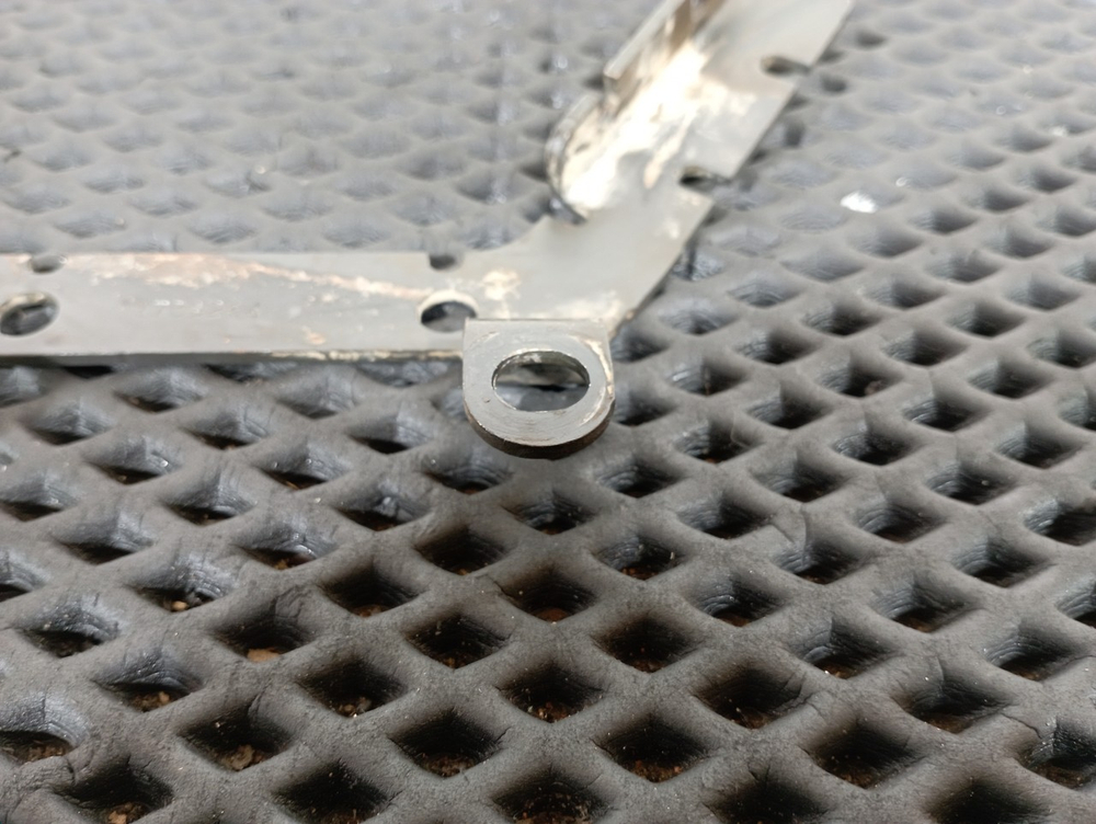 Кронштейн электропроводки кпп