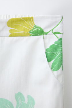 ZARA БРЮКИ ПРЯМОГО КРОЯ С ЦВЕТОЧНЫМ ПРИНТОМ, ЗЕЛЕНЫЙ