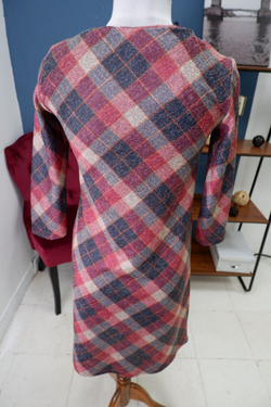 Платье Deniza лаконичное 44 размер, новое