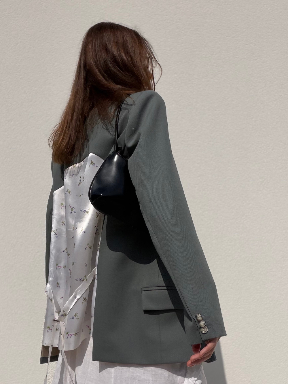 Жакет Полынь с молочной спинкой с нежными цветами