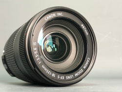 Canon EF-S 18-135mm f/3.5-5.6 IS