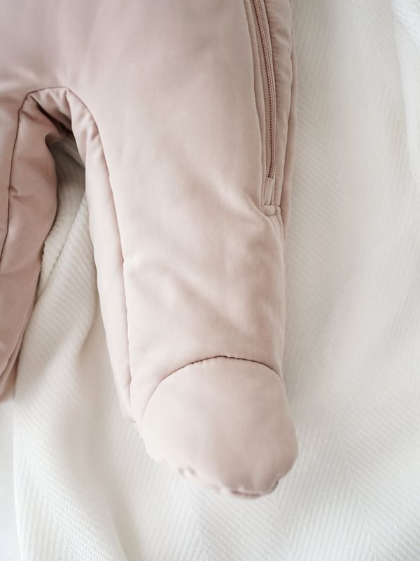 Комбинезон демисезонный с закрытой ножкой 