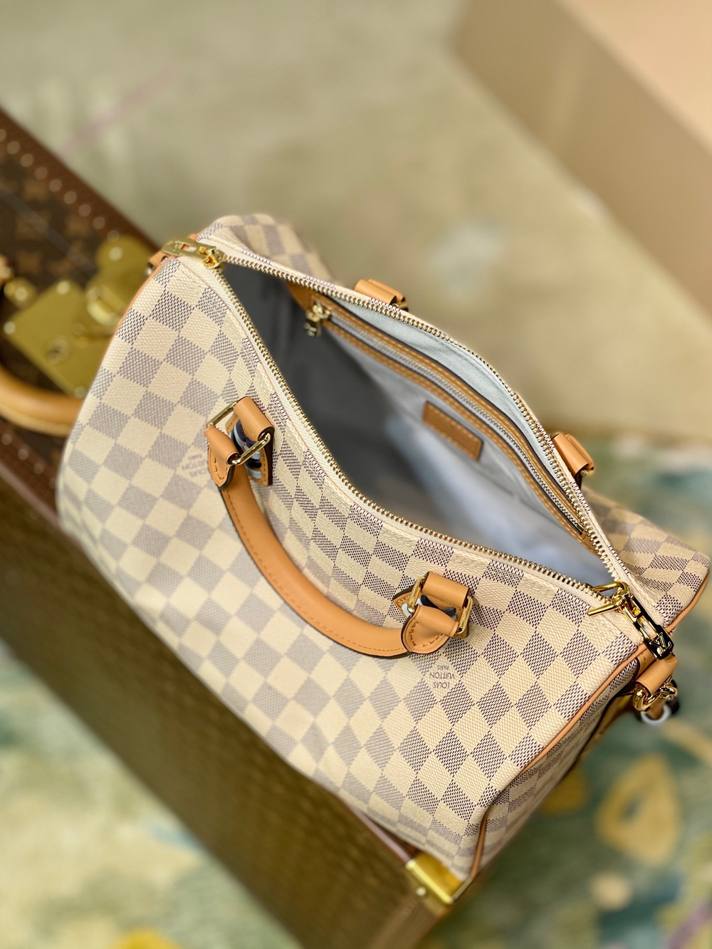 Louis Vuitton Speedy 30