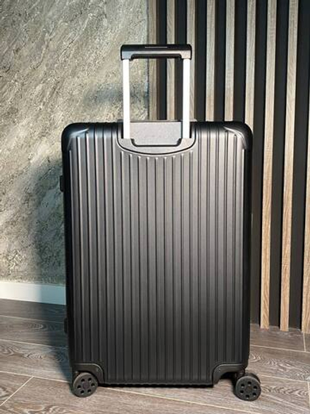 Чемодан Rimowa