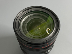 Canon EF 24-70mm 4L IS USM Macro