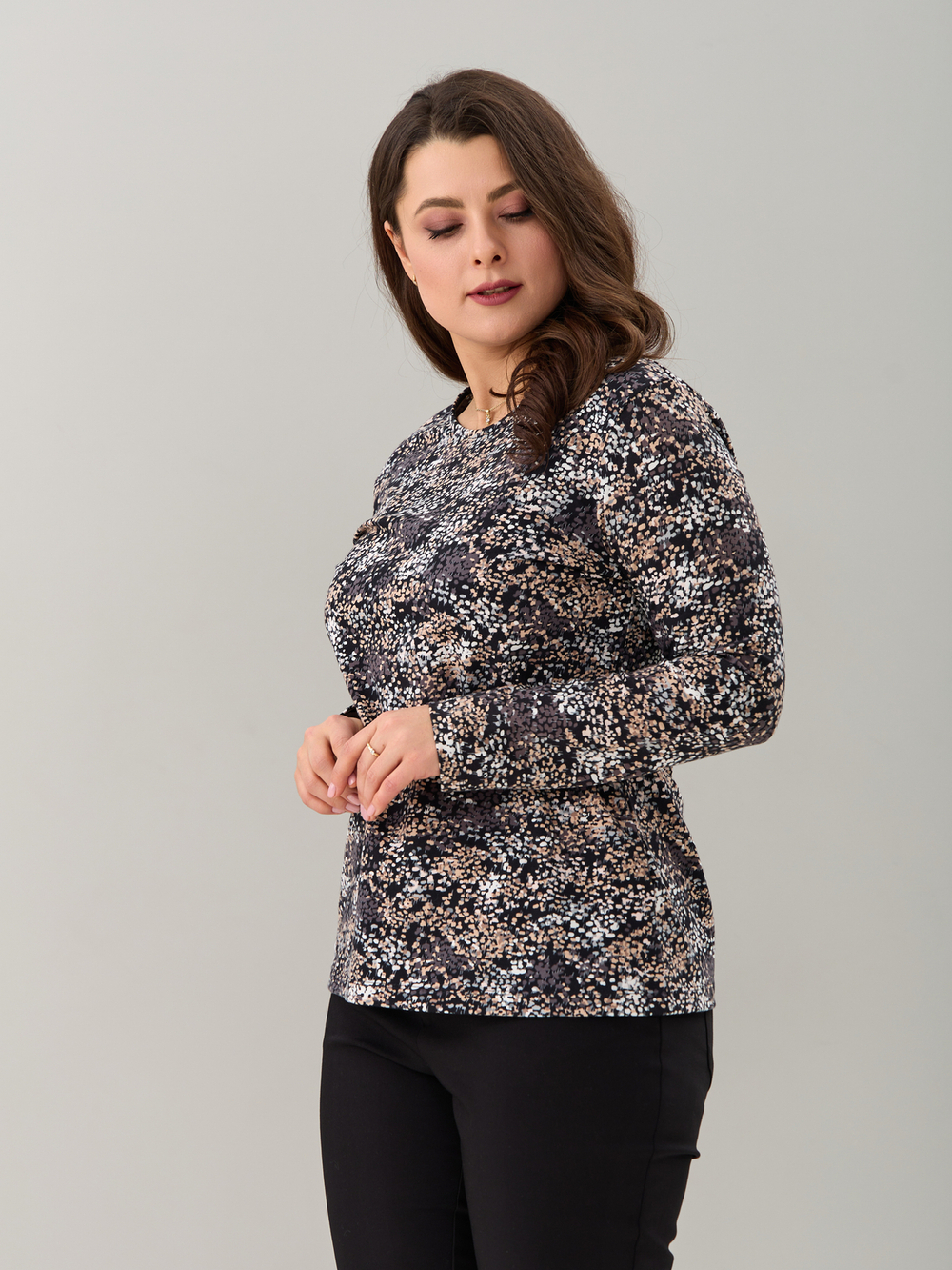 Лонгслив ЛНкл-081/черный-бежабстракция