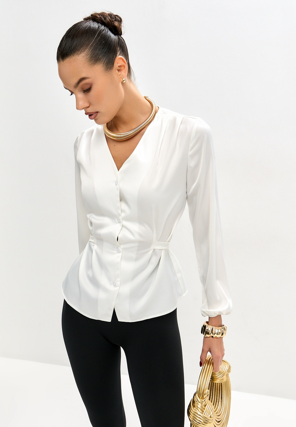 Блузка с завязками