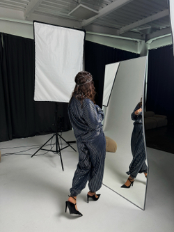 Мерцающий костюм в синем цвете