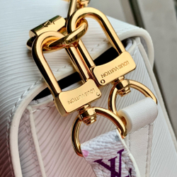 Louis Vuitton Twist MM Slim