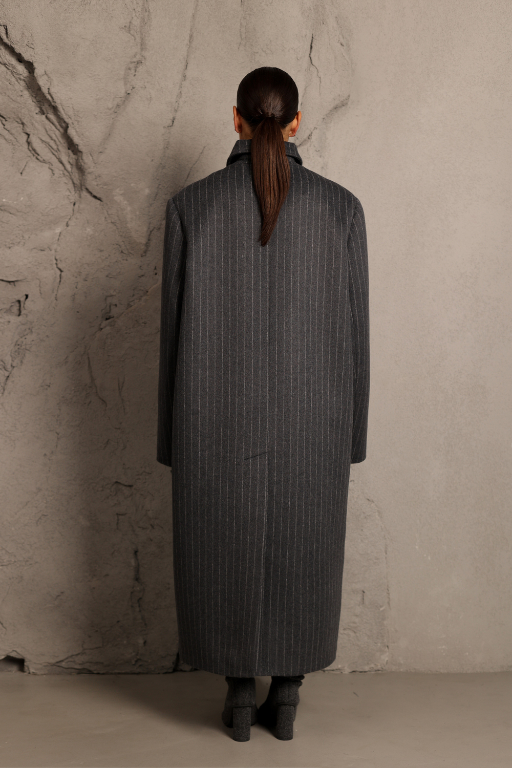 Двубортное пальто