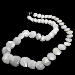 Колье "Бора-бора" перламутр белый асс.