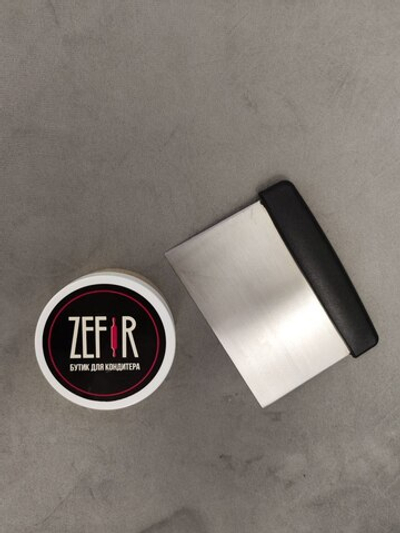 Скребок для теста, 15,2см