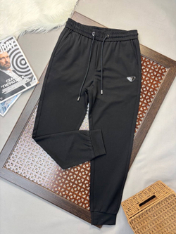 Спортивные штаны Prada