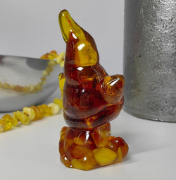 Котёнок в шапке