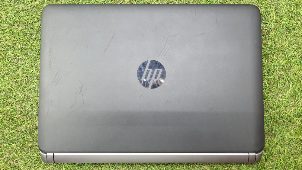 Ноутбук HP i3/4Gb