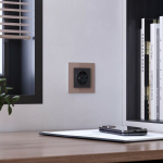 Рамка на 1 пост Favorit (латте, стекло)