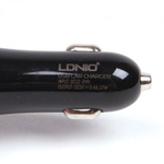 Автомобильное зарядное устройство 2 в 1 LDNIO DL-C28 Lightning, 010121 Белый + золотой