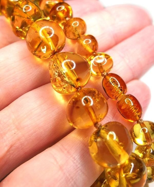 Бусы из янтаря мятый шар (7911)