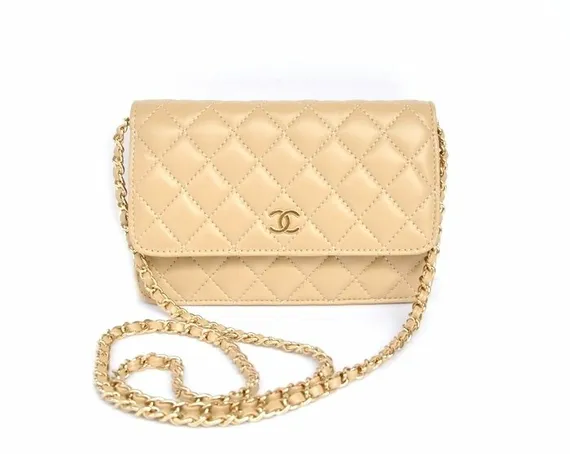 Сумка-кошелек Chanel Wallet On A Chain кремовый