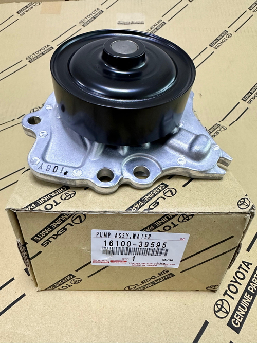 Помпа водяная TOYOTA 1610039595