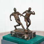 Кабинетная скульптура «Футболисты»