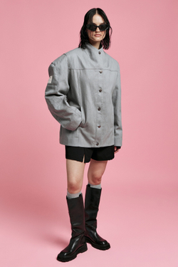 Джинсовая куртка серая