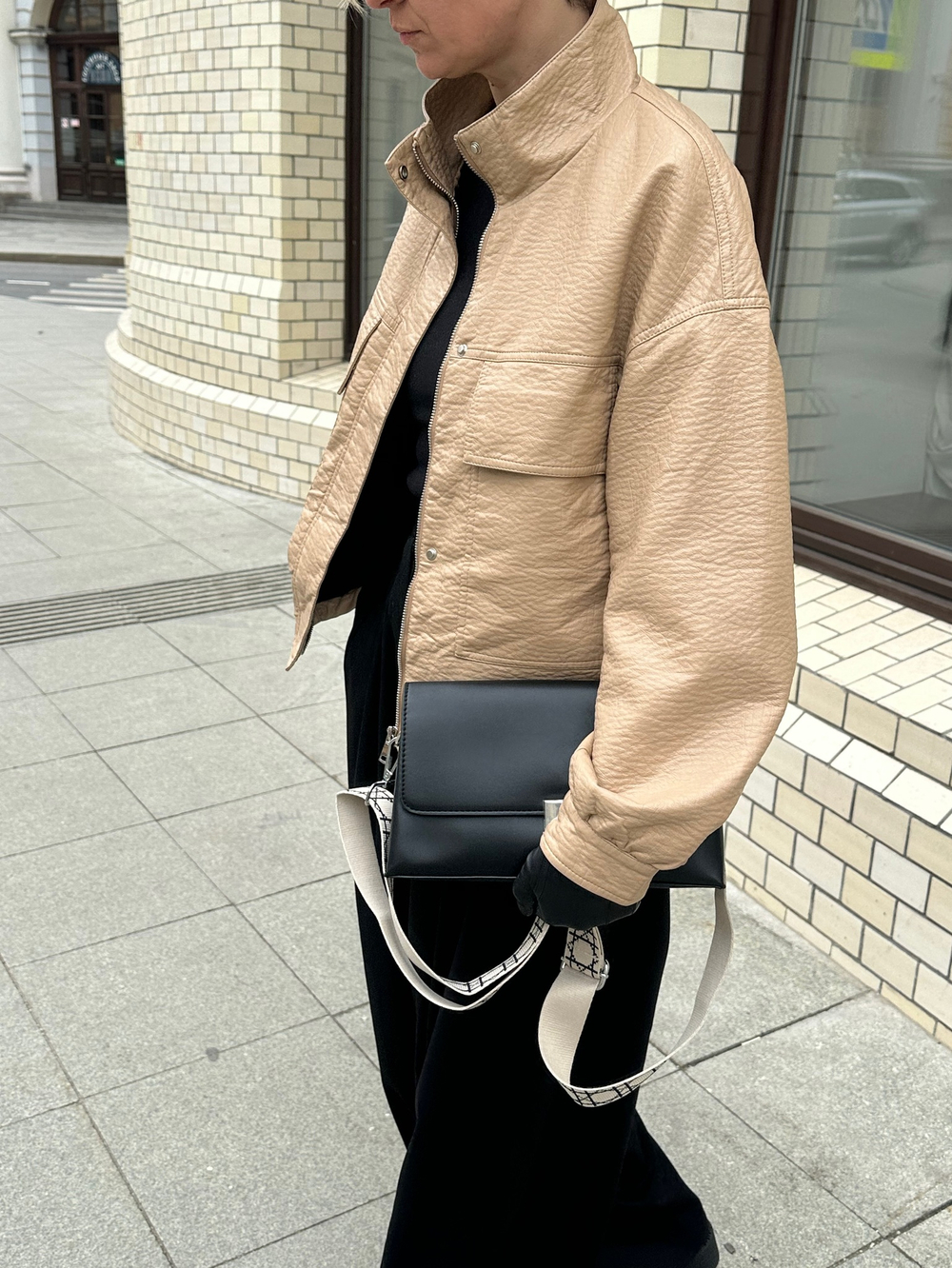 Куртка кожаная TORY BEIGE