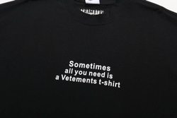 Футболка Vetements