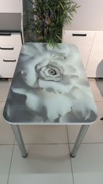 Стол стеклянный с фотопечатью (подстолье прямое нераздвижное белое )