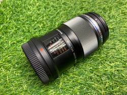 Olympus ED 60mm 2.8 Macro