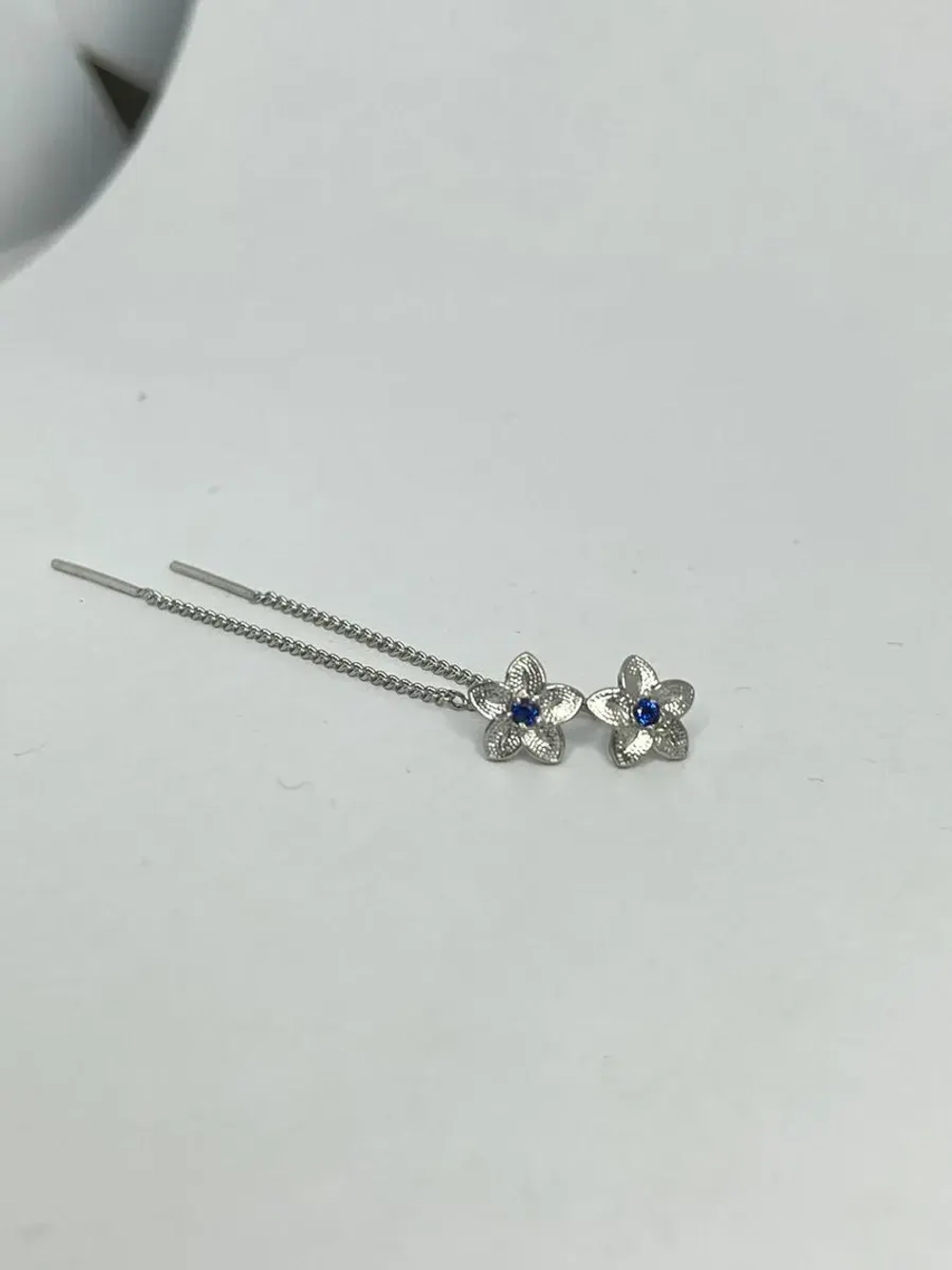 Серебряные серьги протяжки "Цветок"