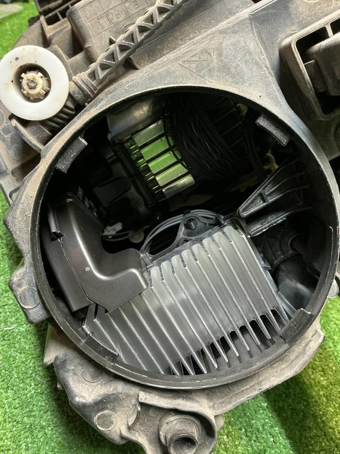 Фара правая Mercedes GLE V167 18-24 Multibeam LED