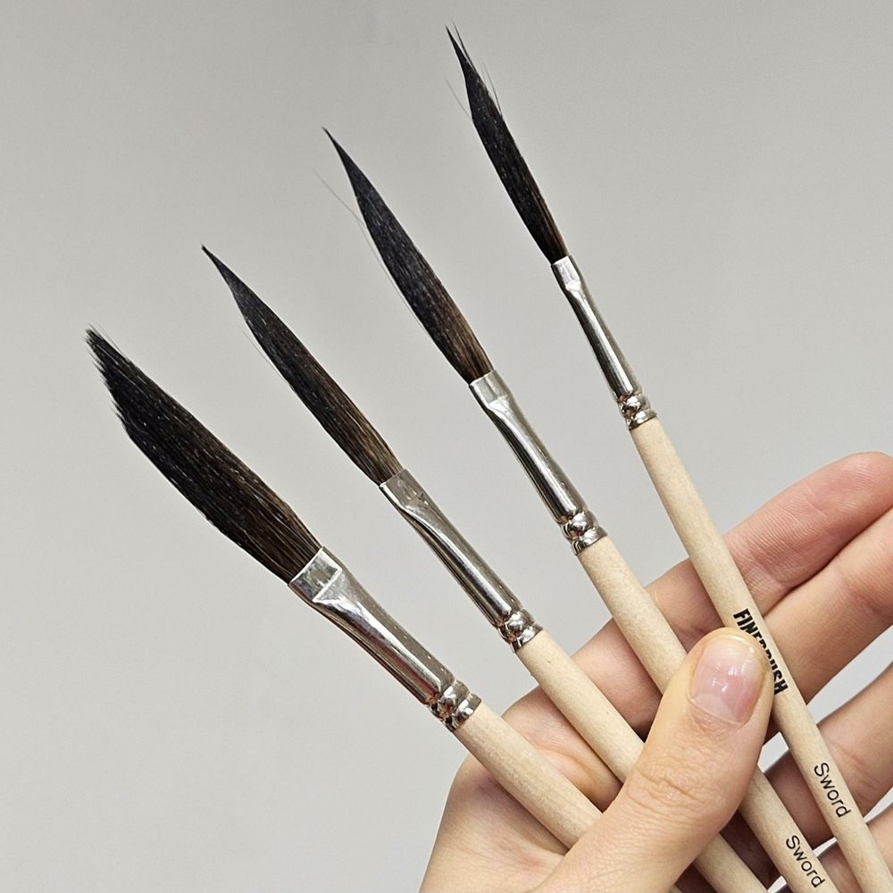 Кисть для пинстрайпинга Finebrush Sword 1