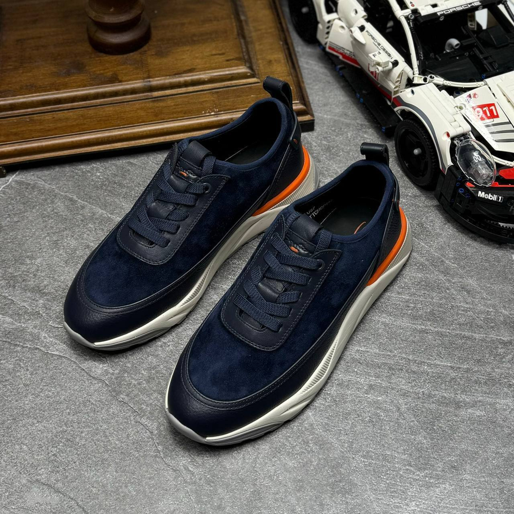 Кроссовки Santoni