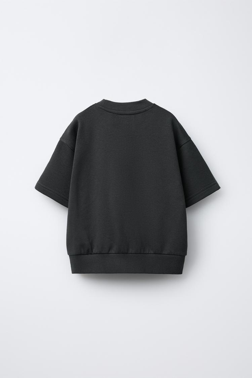 ZARA КОМПЛЕКТ ИЗ ТОЛСТОВКИ С КОРОТКИМИ РУКАВАМИ И БРЮК-ДЖОГГЕРОВ С ТЕКСТОМ, АНТРАЦИТОВО-СЕРЫЙ