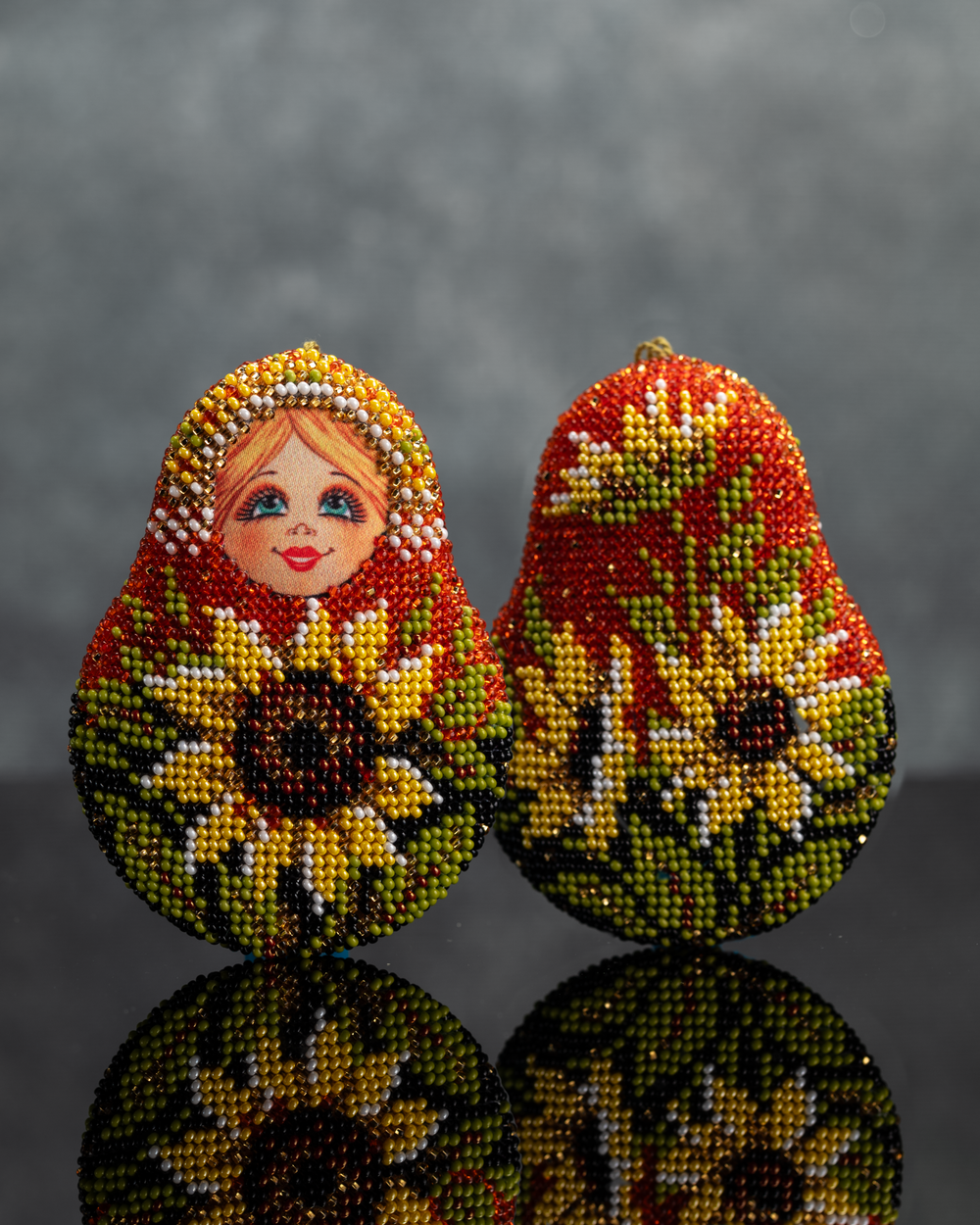 Матрешка с подсолнухами