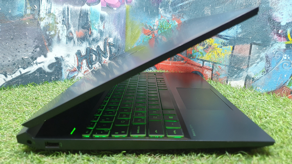 Игровой HP Ryzen 5/16Gb/GTX 1650 Ti 4Gb/FHD/Pavilion Gaming 15-ec1013ur 1a8m6ea/