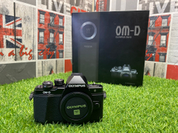 Olympus OM-D E-M10 Mark II (С дефектом)