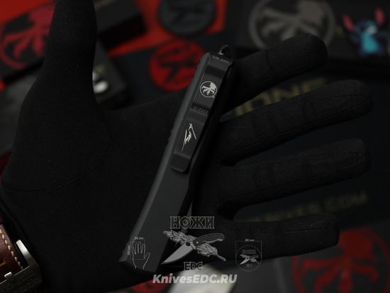 Фронтальный нож Microtech Ultratech Hellhound Black  119-1TS с клинком из стали Böhler M390