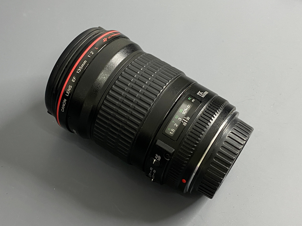 Canon EF 135mm 2L USM