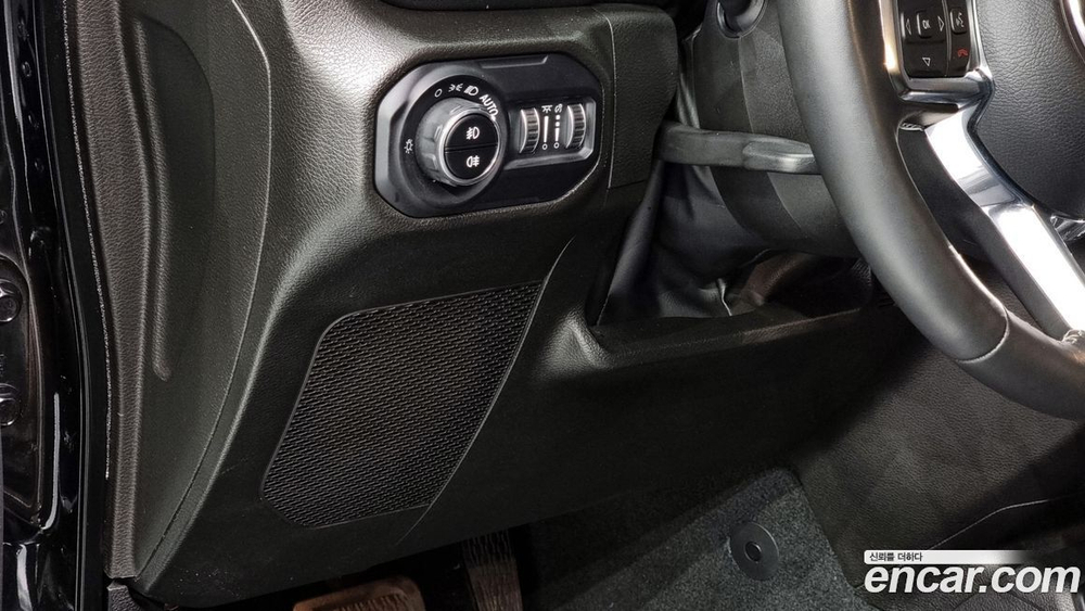 Jeep Wrangler (JL) 2.0 Overland Power Top 4 даери (10.2022)