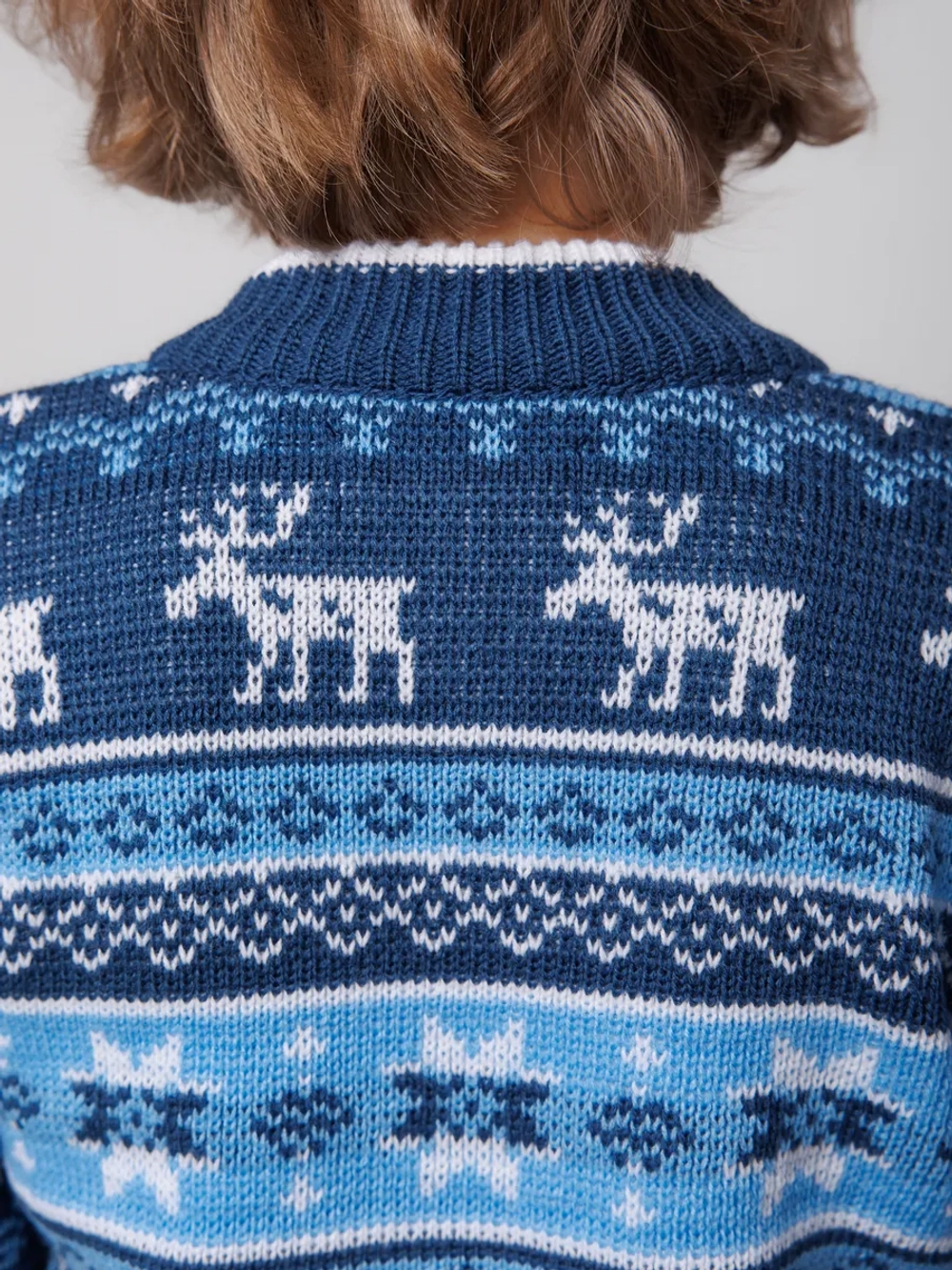 Кофта вязаная на молнии