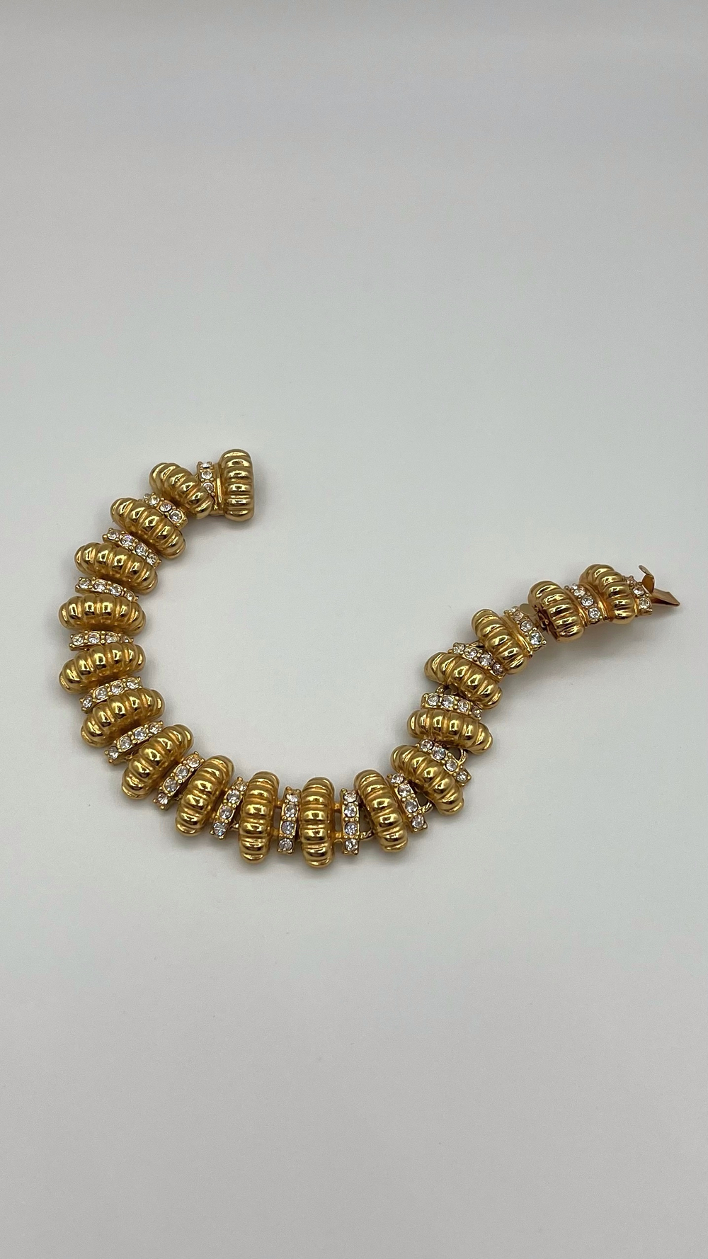 Браслет с кристаллами JBK