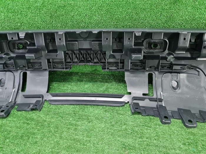 Юбка заднего бампера Land Rover Discovery 5 (2016-2021)