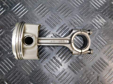 Поршень Suzuki GSX1300R Hayabusa 99-2007 (2)