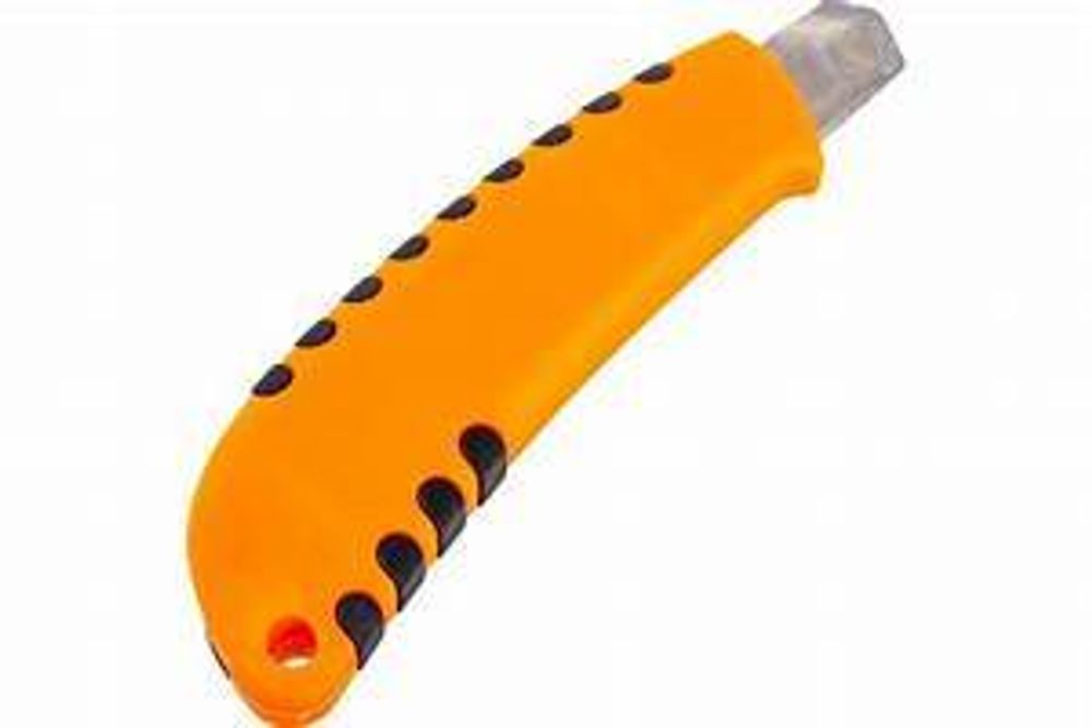 Нож 18мм универсальный // Sparta 78939