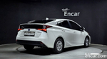 Toyota Prius 4 Generation 1.8 (10.2019)