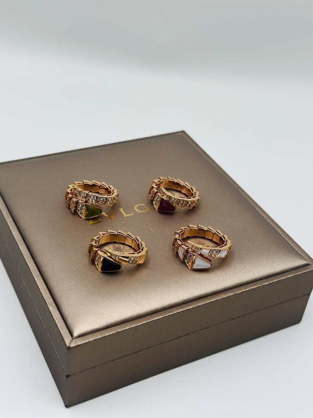 Кольцо Bvlgari
