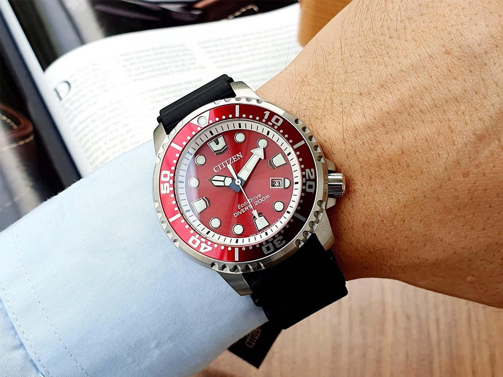 Мужские японские наручные часы Citizen BN0159-15X