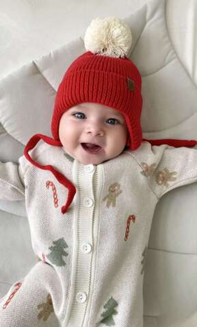 Шапка вязаная на завязках с помпоном (Christmas)